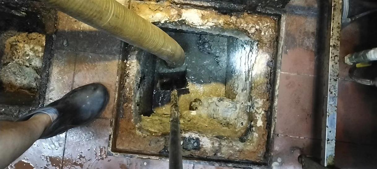 江华污水池清理一般都有毒气，怎么预防中毒呢？