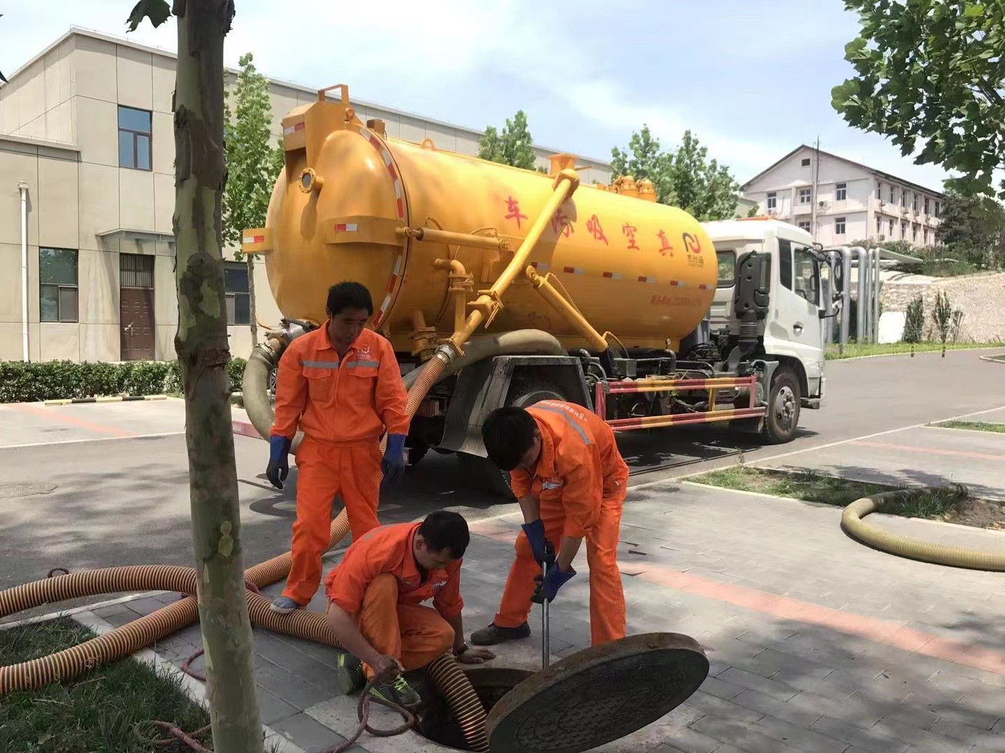 江华化粪池清理与5-8吨吸粪车施工效率分析